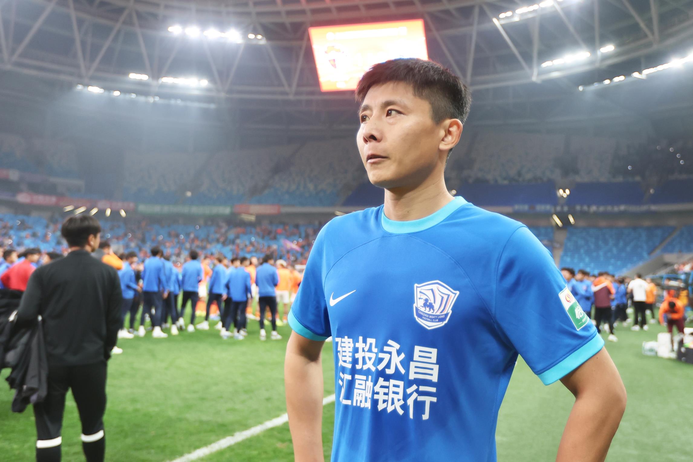 今天第5個(gè)！鄭凱木質(zhì)疑滄州：連續(xù)四年欠球員工資，還能過準(zhǔn)入？